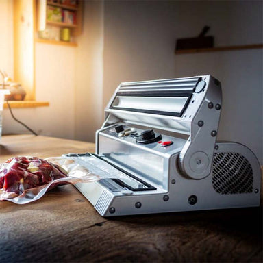 LAVA V.350 Premium Vacuum Sealer (36cm) Image Sealing